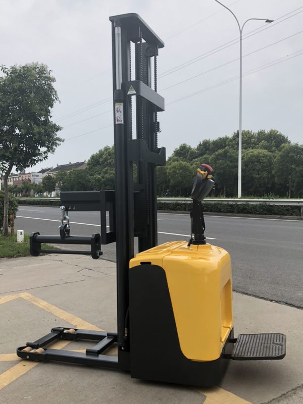 吊鉤電動(dòng)堆高車(chē)